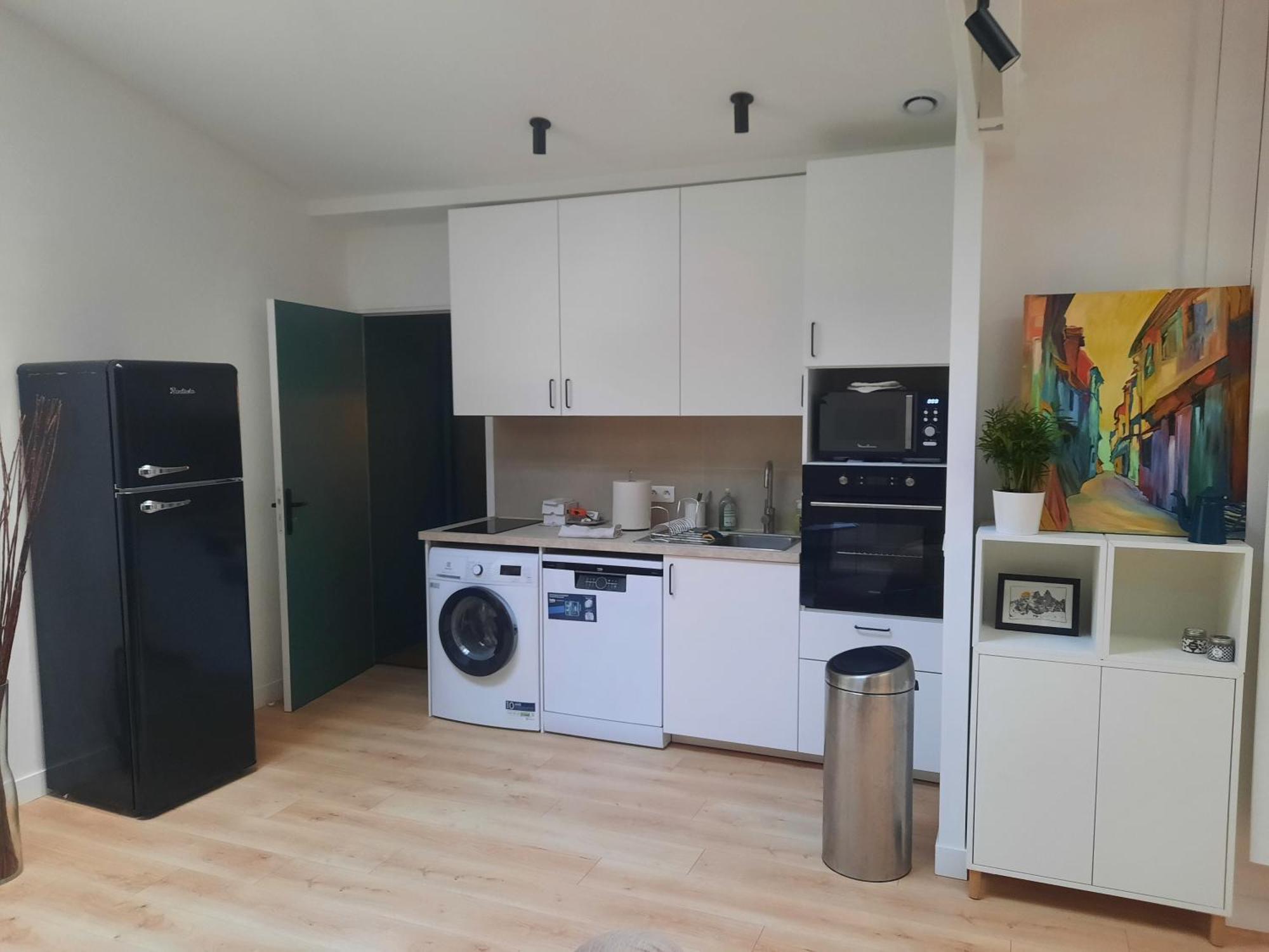 Loft 4-5 Personnes A Montmartre - Parking Prive Sur Reservation Parijs Buitenkant foto
